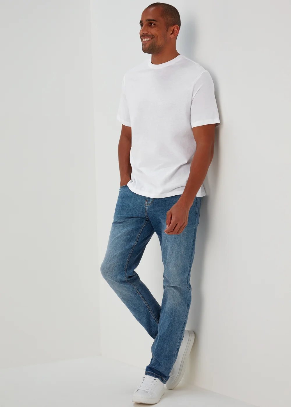 5 Pack Essential White T-Shirts - S Image 3