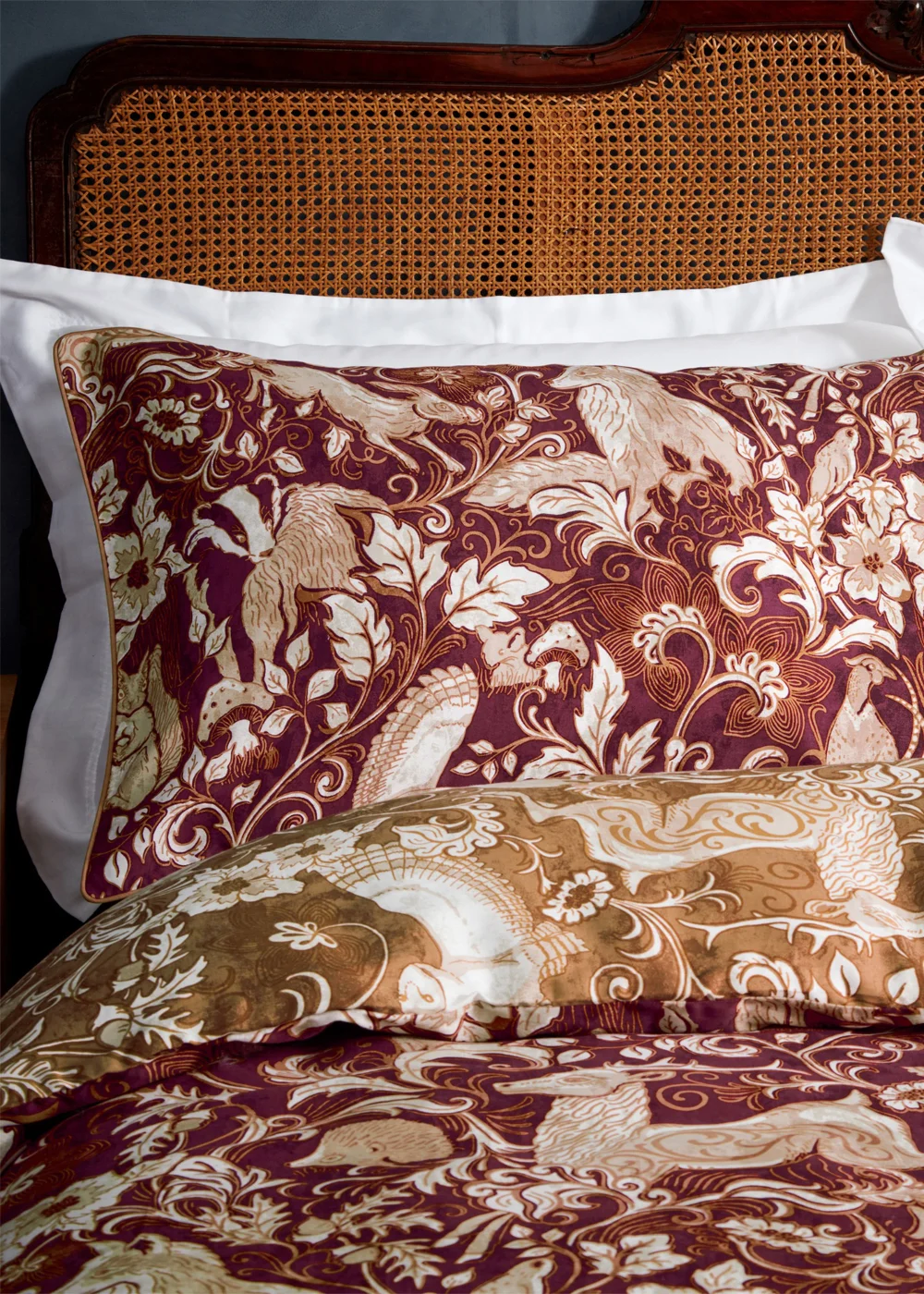 Paoletti Harewood British Animal 100% Cotton Duvet Cover Set Ruby - Single Image 3
