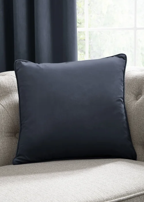 Laurence Llewelyn-Bowen Montrose Velvet Cushion (43cm x 43cm) - One Size Image 1