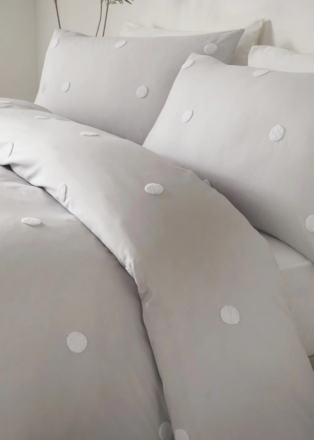 Appletree Dot Garden Metallic Duvet Cover Set - Single Image 2