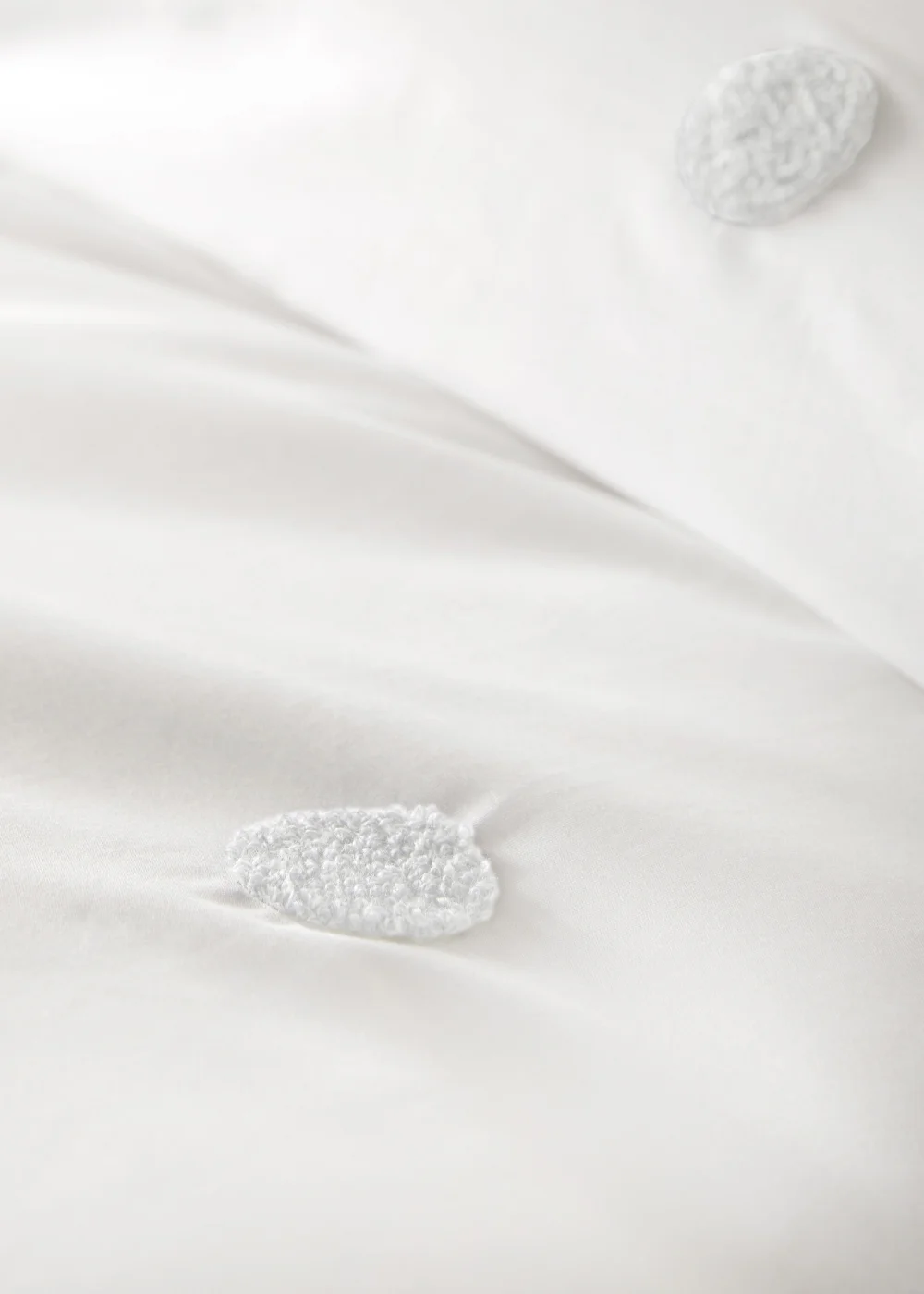 Appletree Dot Garden White Duvet Cover Set - Single Image 2