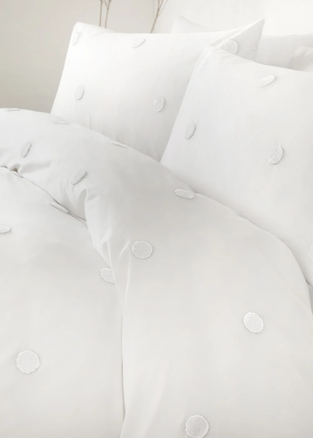 Appletree Dot Garden White Duvet Cover Set - Single Image 3