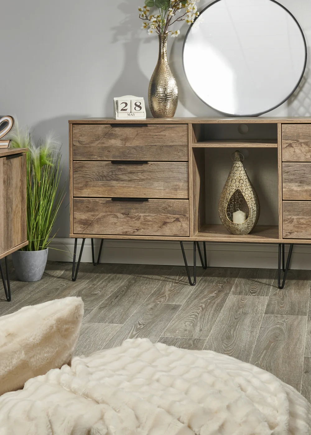 Swift Milano Natural 3 Drawer TV Unit (74cm x 39.5cm x 97cm) - One Size Image 2