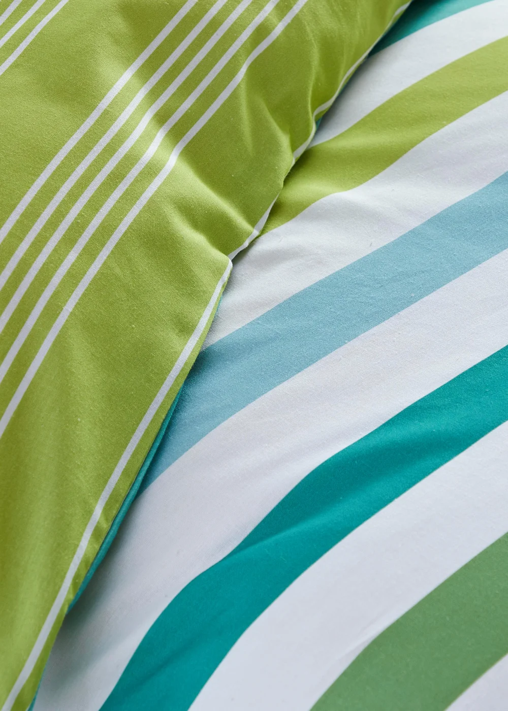 Fusion Carlson Stripe Reversible Duvet Cover - Single Image 3