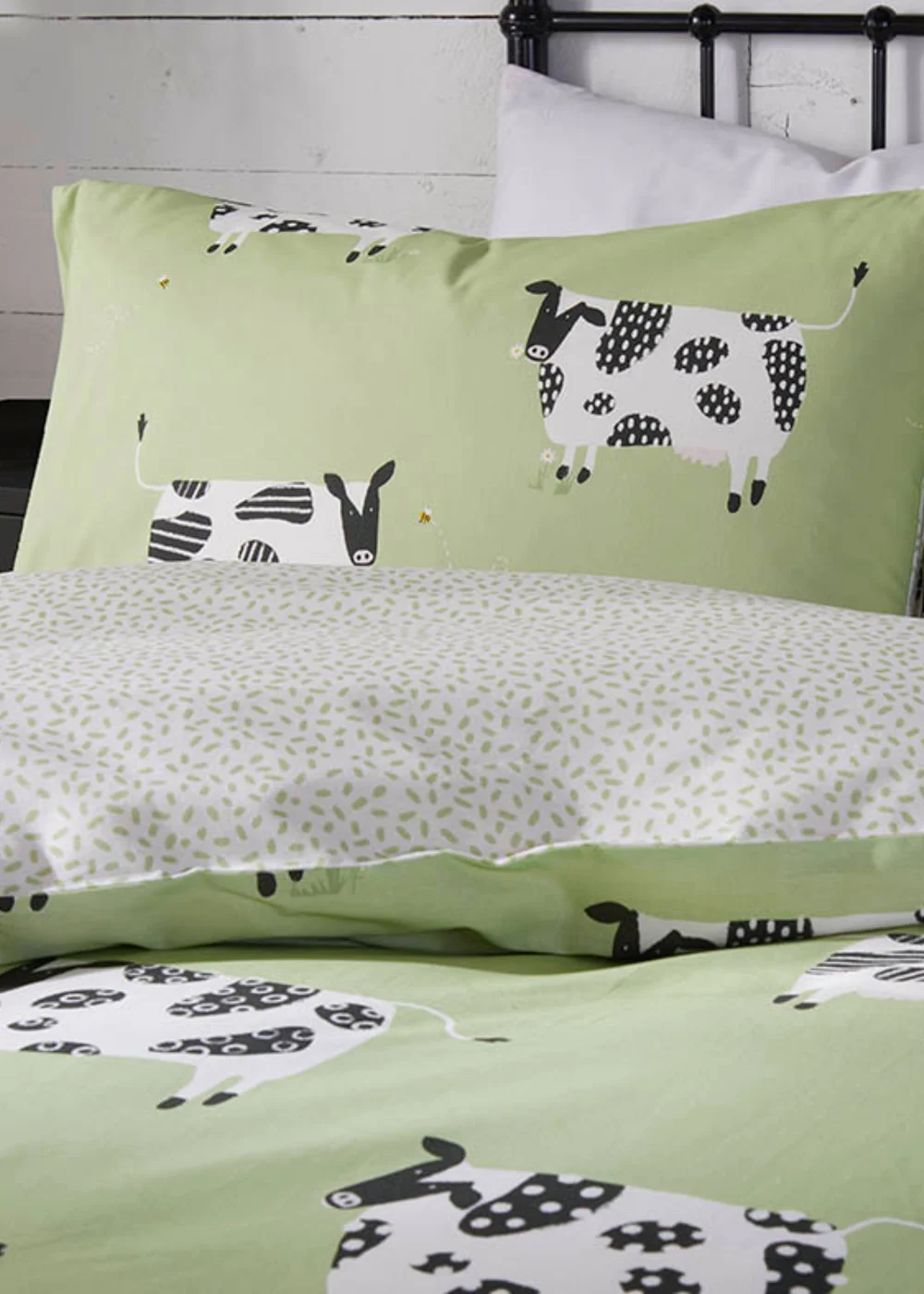 Fusion Daisy Green Cow Reversible Duvet Cover - Single Image 2