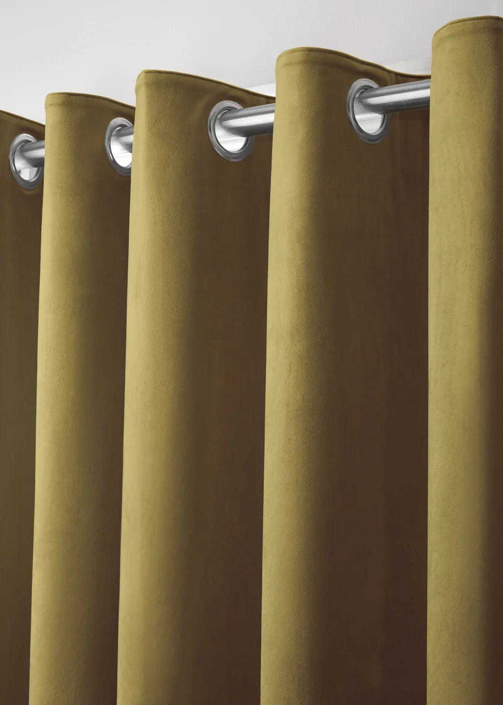 Laurence Llewelyn-Bowen Montrose Velvet Blackout Eyelet Curtains - 46W X 54D (116x137cm) Image 2