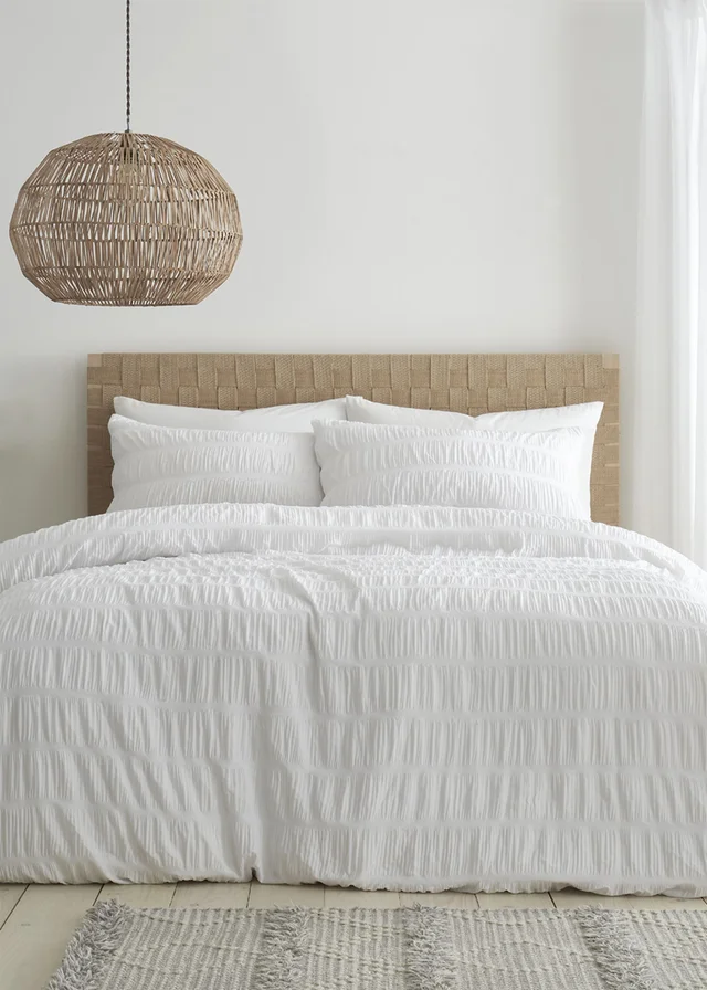 Catherine Lansfield Seersucker Duvet Cover Set White
