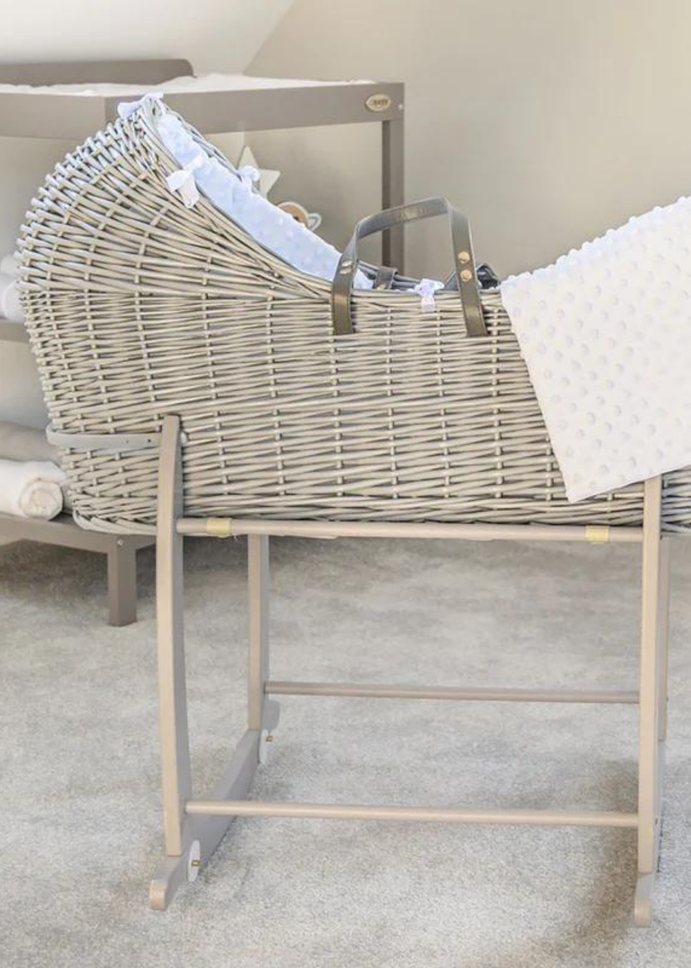 Clair de Lune White Dimple Grey Wicker Noah Pod ® with Deluxe Rocking Stand - One Size Image 3
