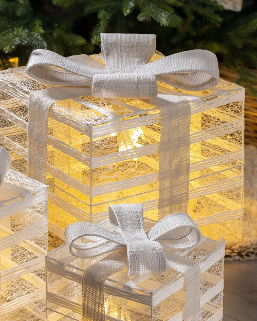 WeRChristmas White Set Of 3 Pre-Lit Christmas Gift Boxes 42 Warm White Leds 15-26 Cm - No Size Image 3