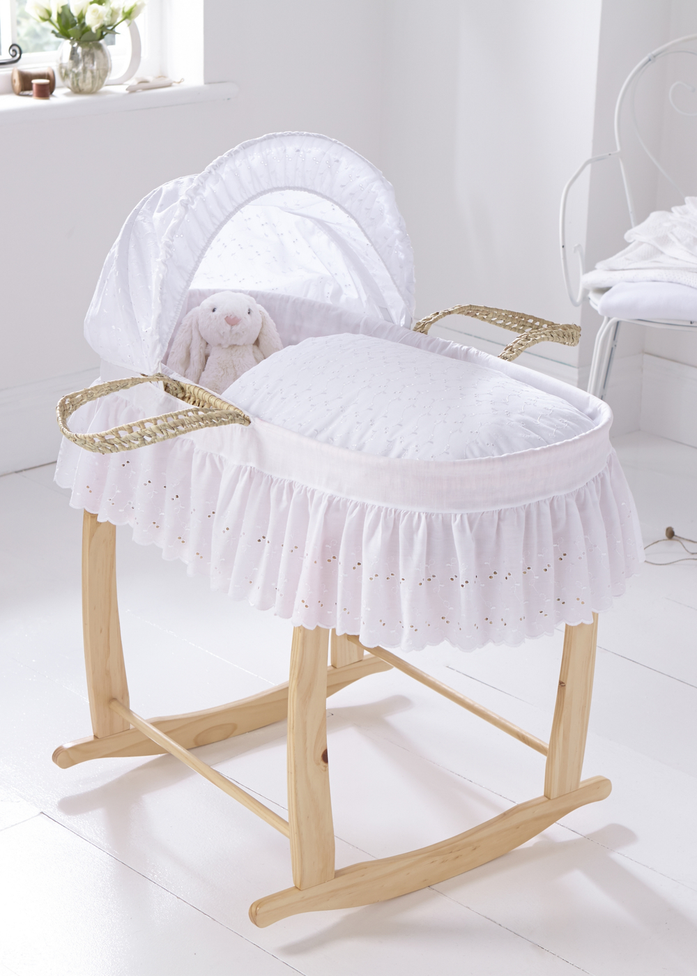 Clair de Lune White Broderie Anglaise Palm Moses Basket - One Size Image 2