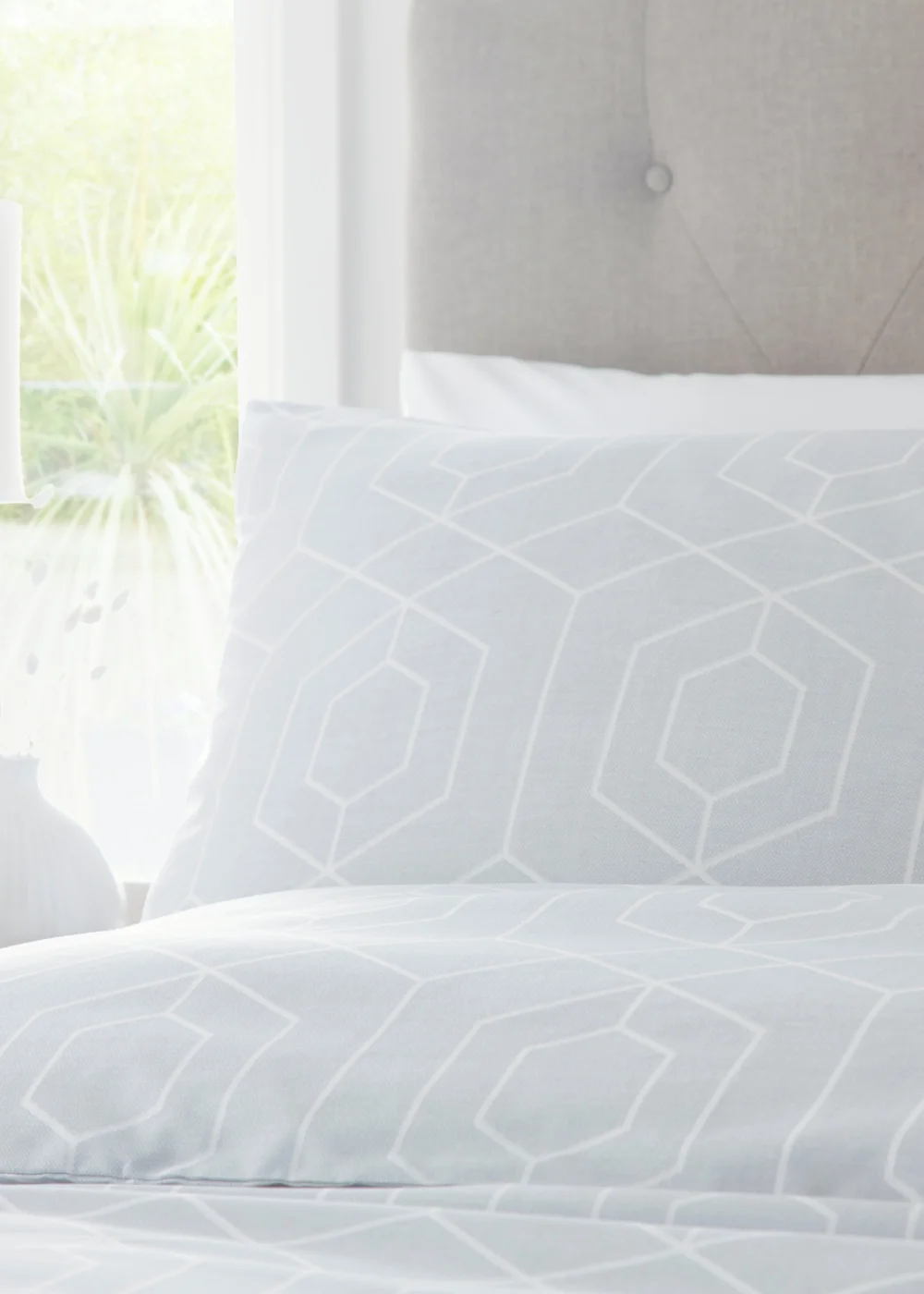 Drift Home Greenwich Eco Friendly Duvet Cover - Single Image 2