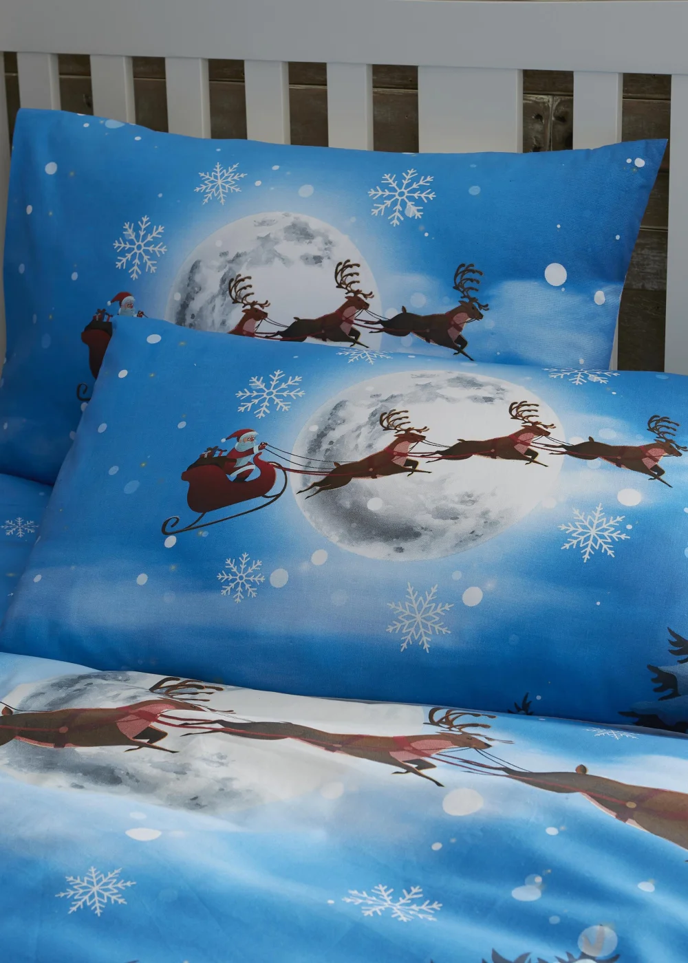 Bedlam Christmas Kids Santa Glow In The Dark Duvet Cover - Single Image 5