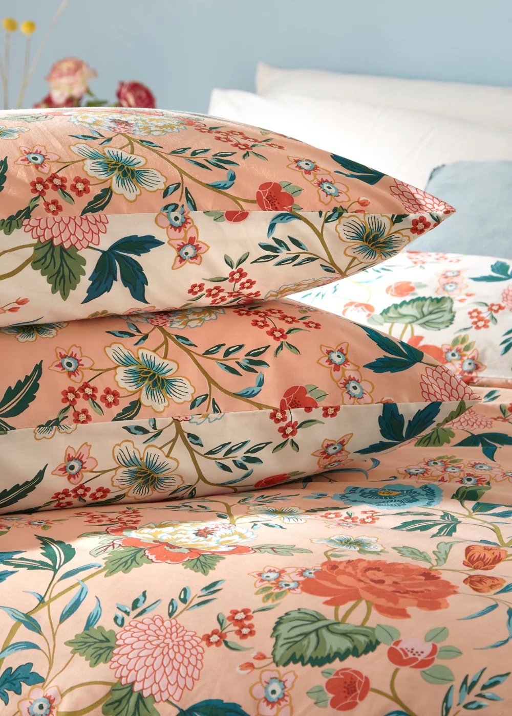 furn. Azalea Floral Duvet Cover Set - Single Image 4