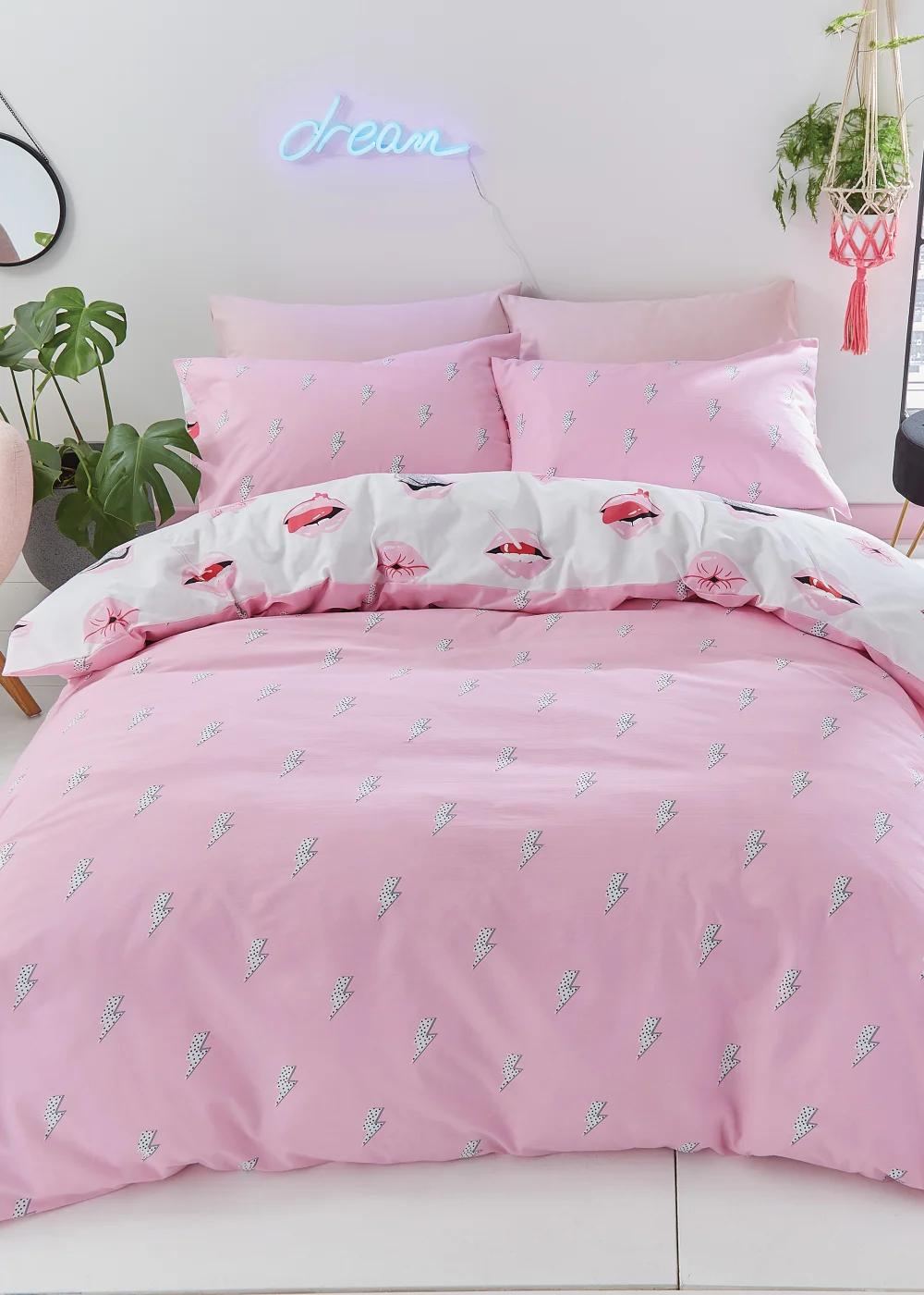 Sassy B Lip Service Duvet Cover - Single Image 2