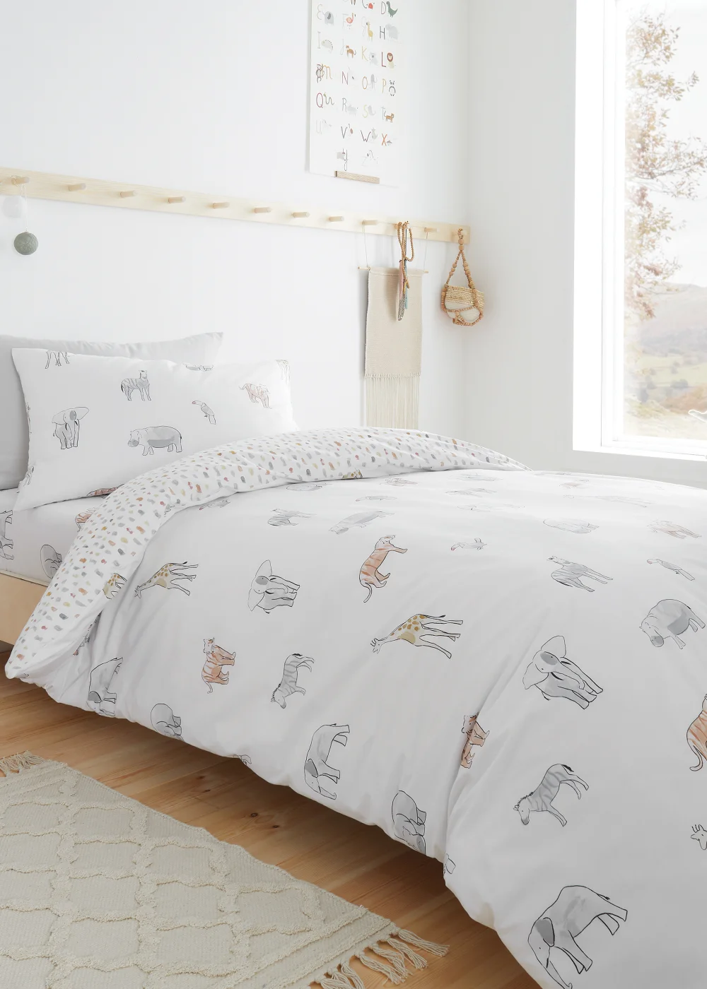 Bianca Fine Linens Zoo Animals Cotton Reversible Duvet Cover Set White - Junior Image 1