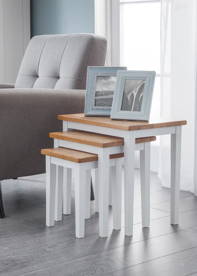 Julian Bowen Cleo Nest Of Tables White/Light Oak (46 x 48 x 33 cm)
