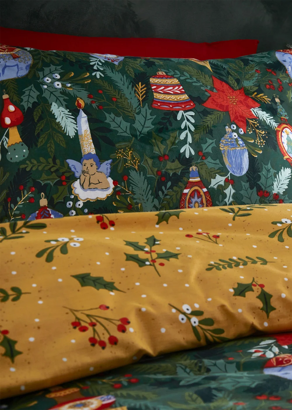 furn. Deck The Halls Christmas Duvet Cover Set - Single Image 3
