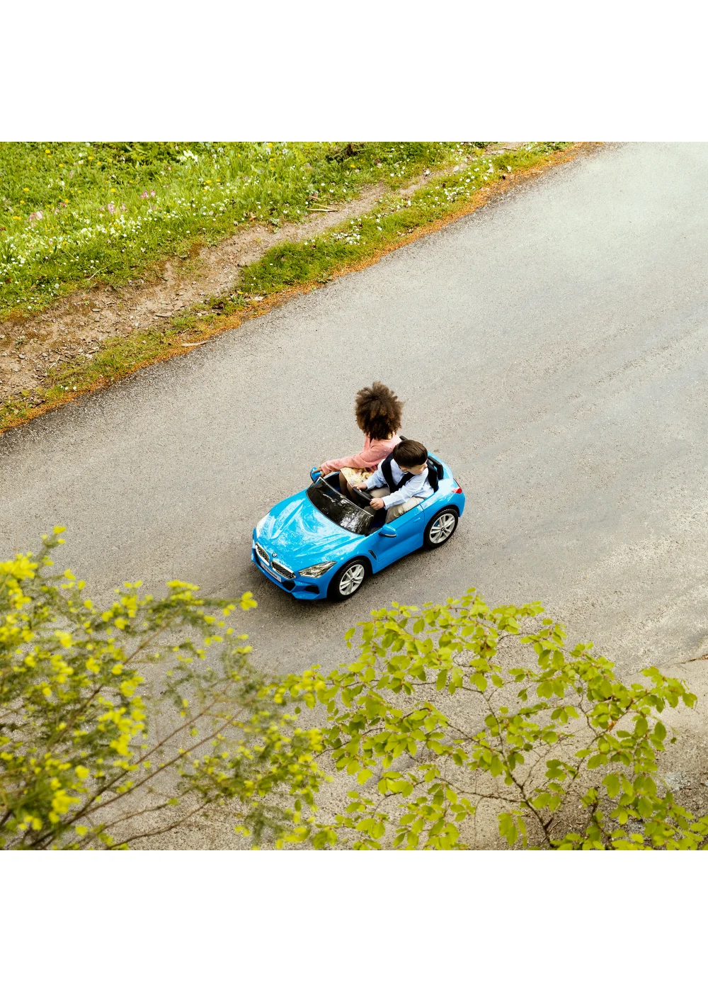 Xootz BMW Z4 12V Electric Ride On - No Size Image 5