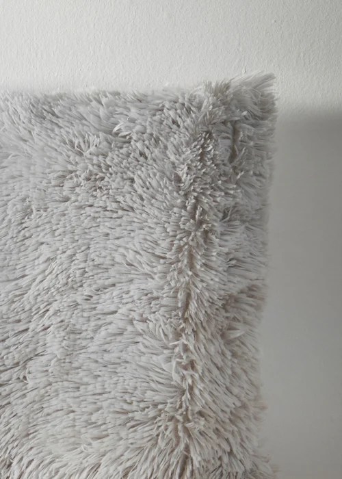 Catherine Lansfield Cuddly Cushion (45x45cm) - One Size Image 4