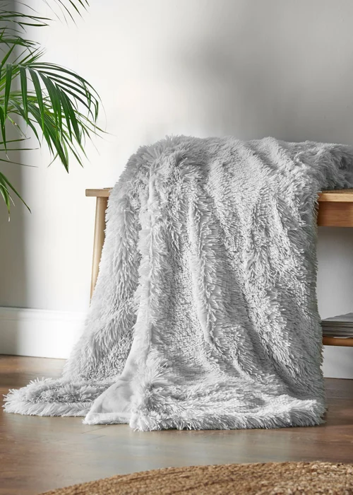 Catherine Lansfield Cuddly Deep Pile Blanket Throw - One Size Image 1