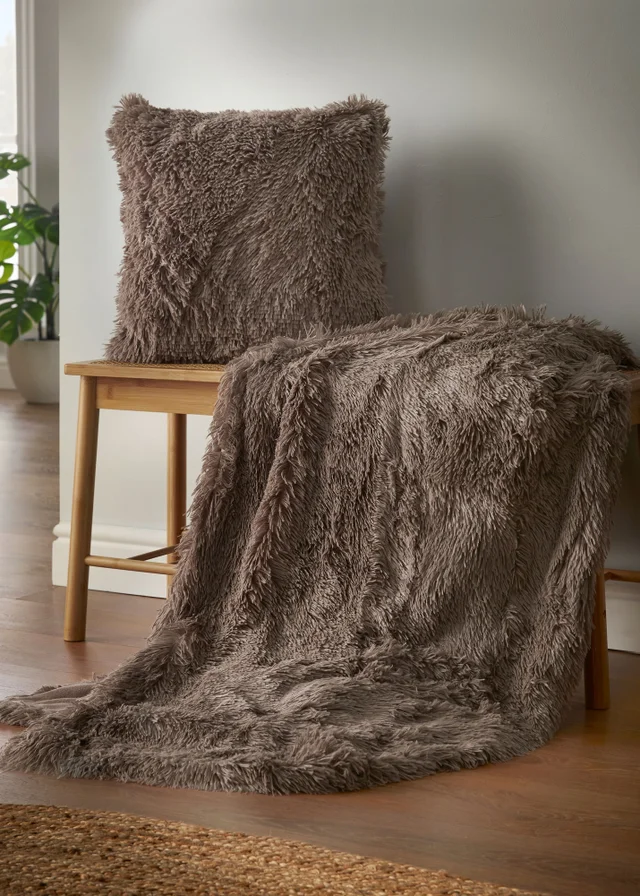 Catherine Lansfield Cuddly Deep Pile Blanket Throw (150x200cm)