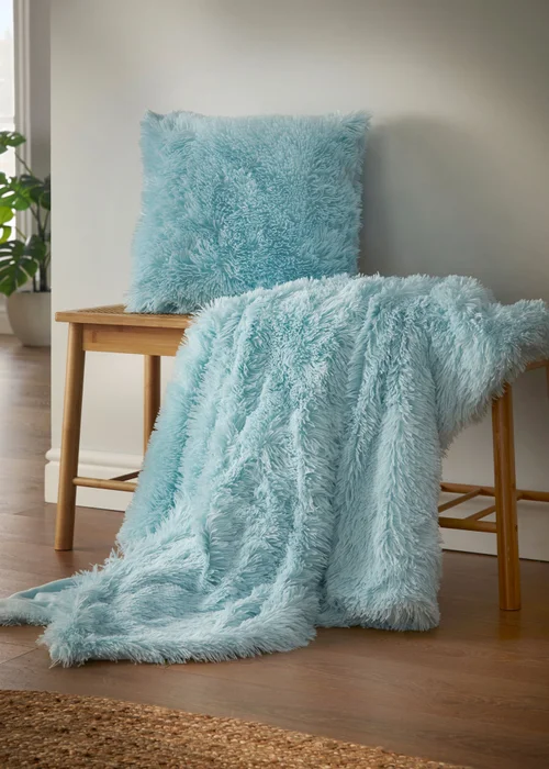Catherine Lansfield Cuddly Deep Pile Blanket Throw (150x200cm) - One Size Image 2