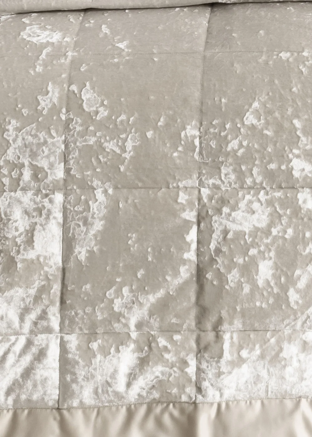 Catherine Lansfield Crushed Velvet Quilted Bedspread (220x220cm) - One Size Image 3