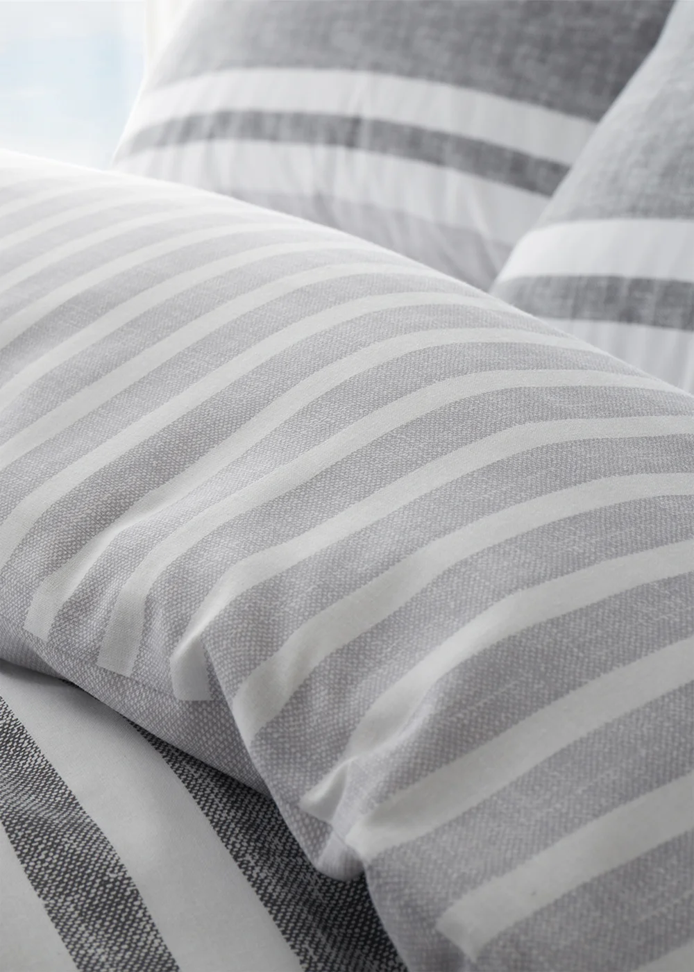 Catherine Lansfield Textured Banded Stripe Reversible Duvet Cover Set Charcoal Grey - Single Image 3