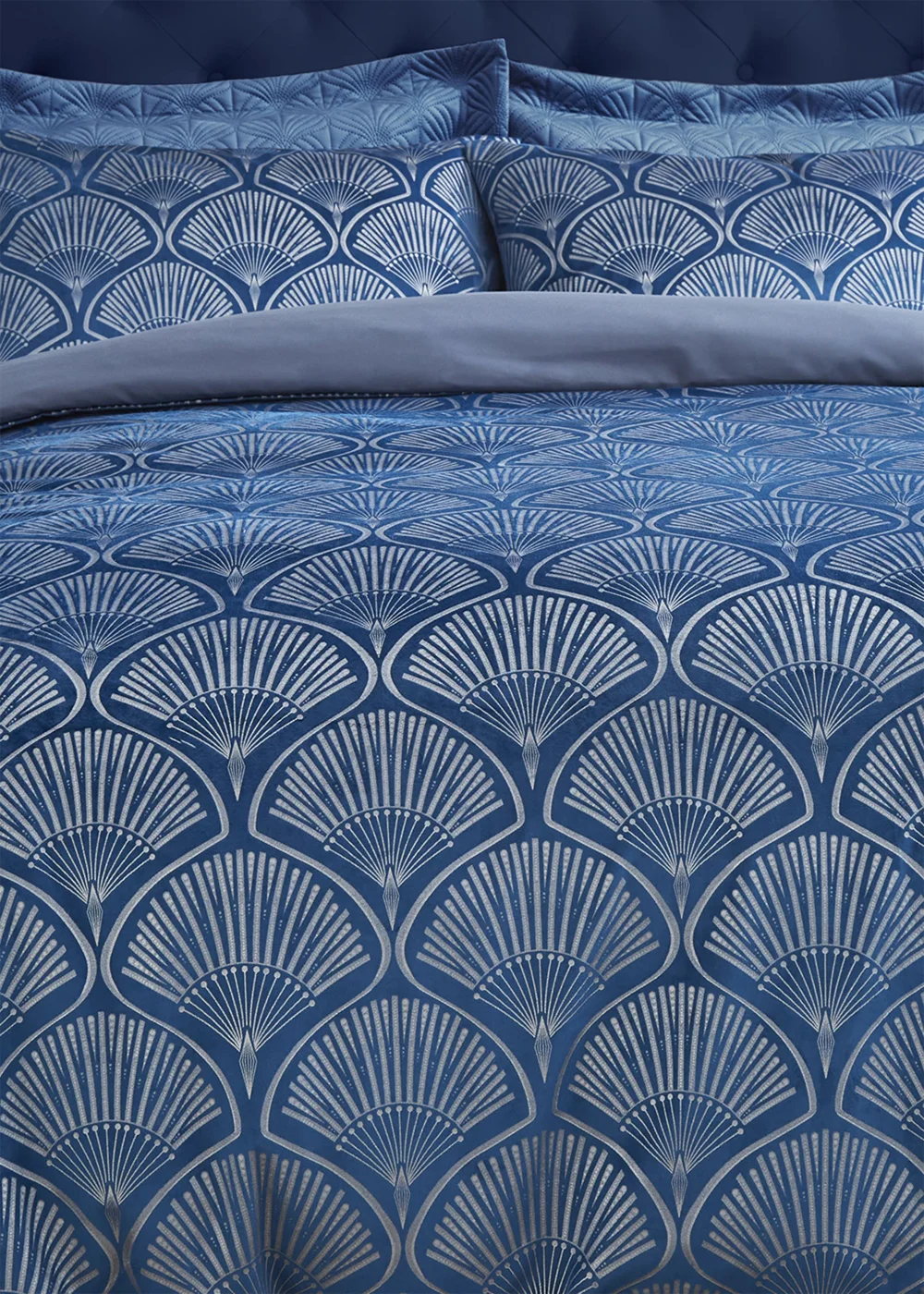 Catherine Lansfield Art Deco Pearl Duvet Cover Set Navy Blue - Double Image 3