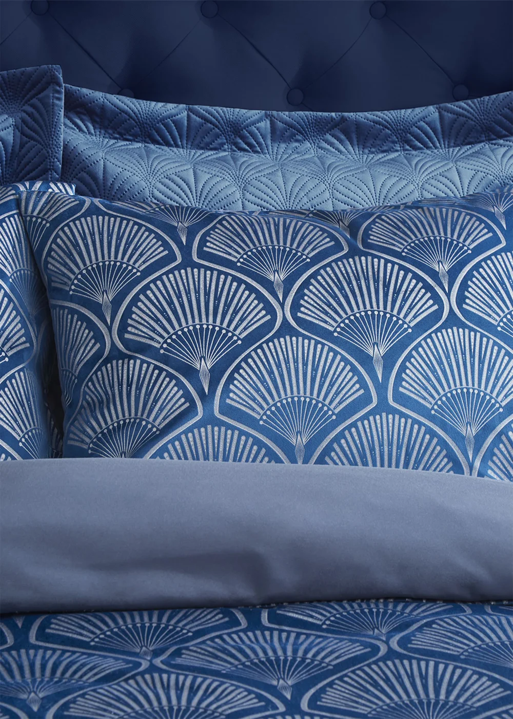 Catherine Lansfield Art Deco Pearl Duvet Cover Set Navy Blue - Double Image 2