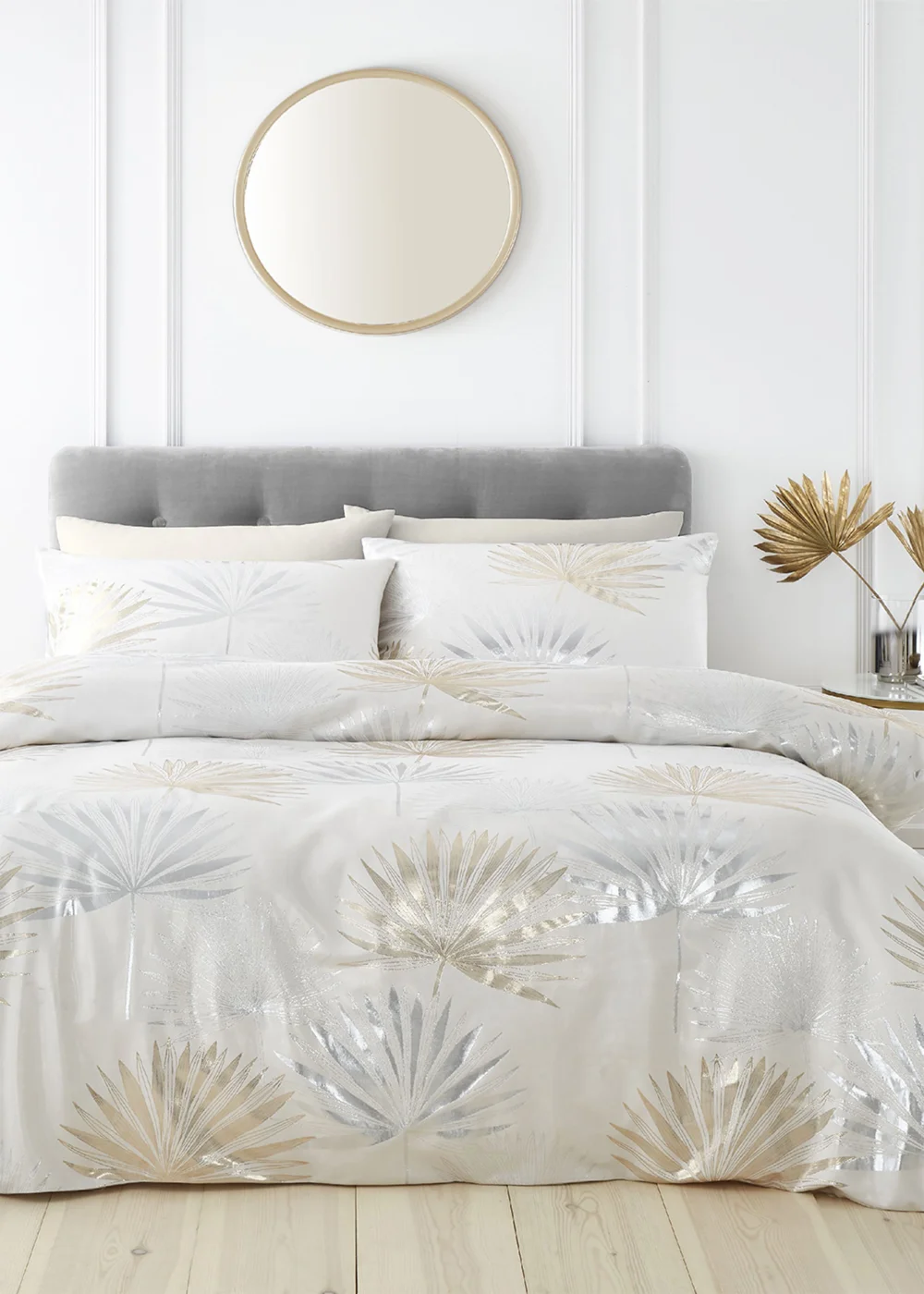 Catherine Lansfield Luxe Palm Jacquard Duvet Cover - Double Image 1