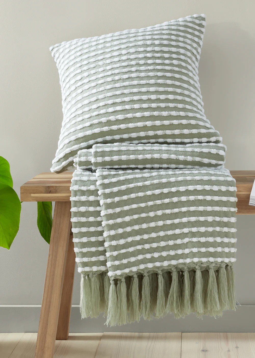 Catherine Lansfield Stab Stitch Green Throw (125x150cm) - One Size Image 4