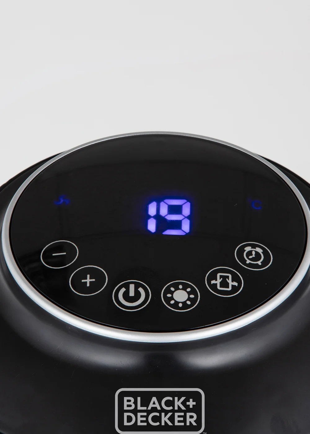 Black & Decker 2.2KW Ceramic Tower Fan Heater Black - One Size Image 3