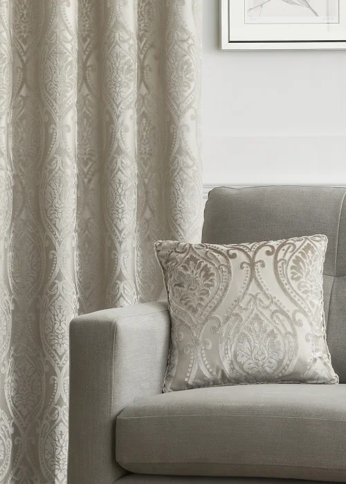 Curtina Chateau Jacquard Filled Cushion (43cm x 43cm) - One Size Image 2
