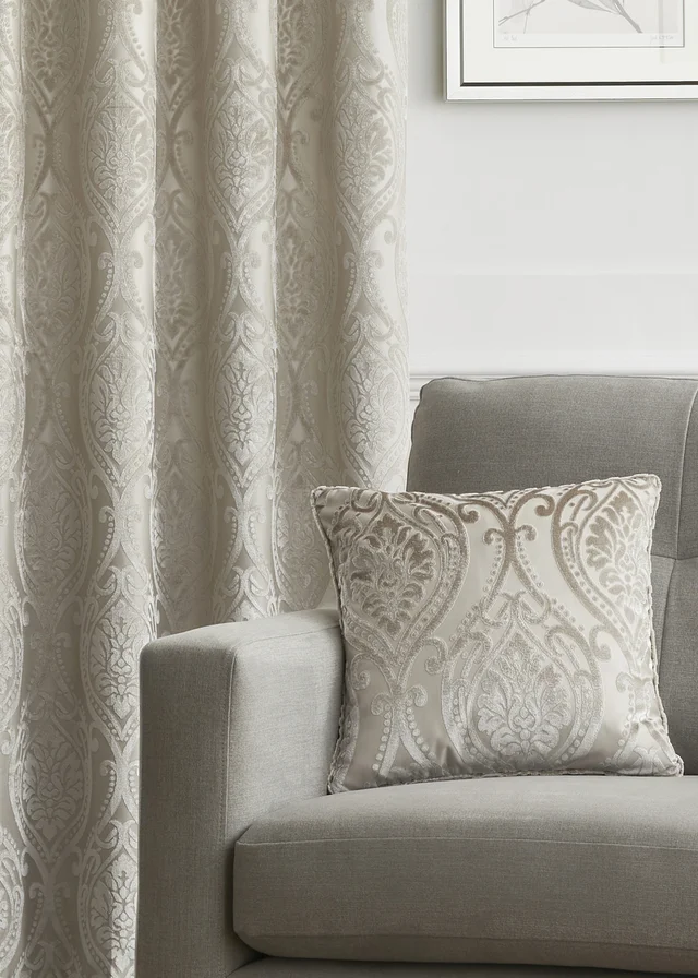 Curtina Chateau Jacquard Filled Cushion (43cm x 43cm)