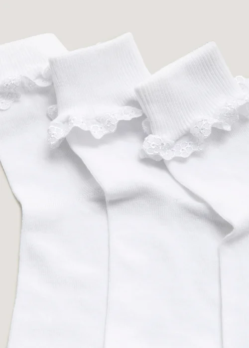 Kids 3 Pack White Lace Socks (Younger 6-Older 3.5) - Sizes 6 - 8.5 Image 2