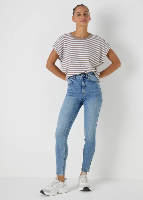 April Mid Wash Skinny Jeans - 8/L29 Image 3