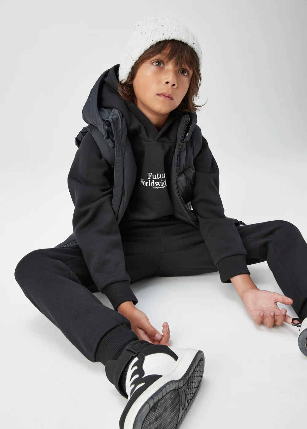 Boys Black Future Worldwide Hoodie (4-13yrs) - 4 Yrs Image 4