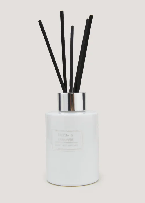 Freesia & Cashmere Reed Diffuser (70ml) Image 2