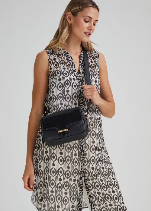 Black Whipstitch Camera Bag (14cm x 20cm x 6.5cm) - One Size Image 1