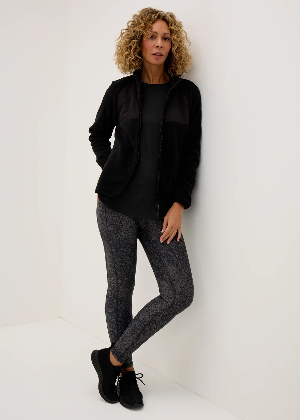 Souluxe Black Longline Sports T-Shirt - S Image 3