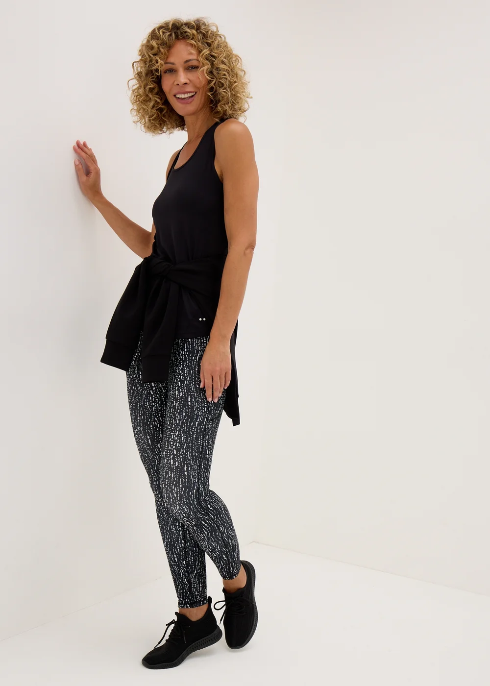 Souluxe Black Mesh Sports Vest Top - S Image 2