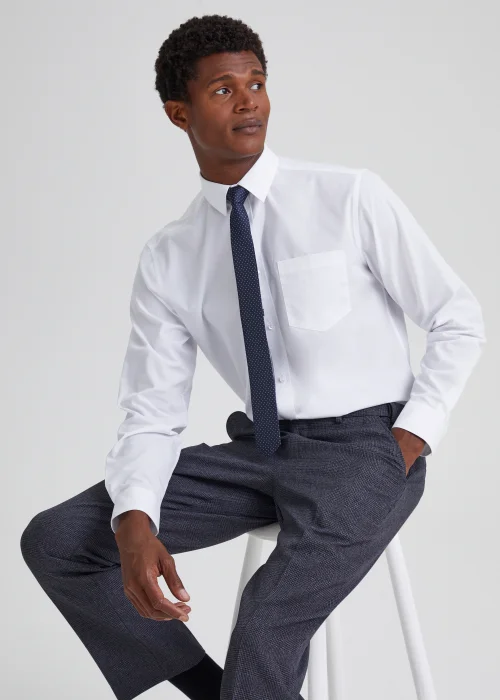 Taylor & Wright White Regular Fit Shirt & Tie Set - 15.5 Collar Image 4
