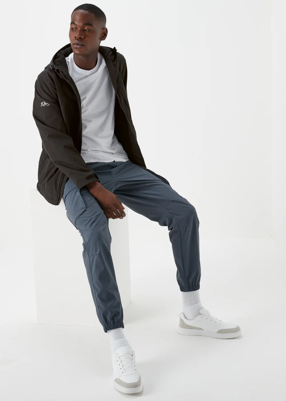 Black Showerproof Fleece Windbreaker - S Image 4