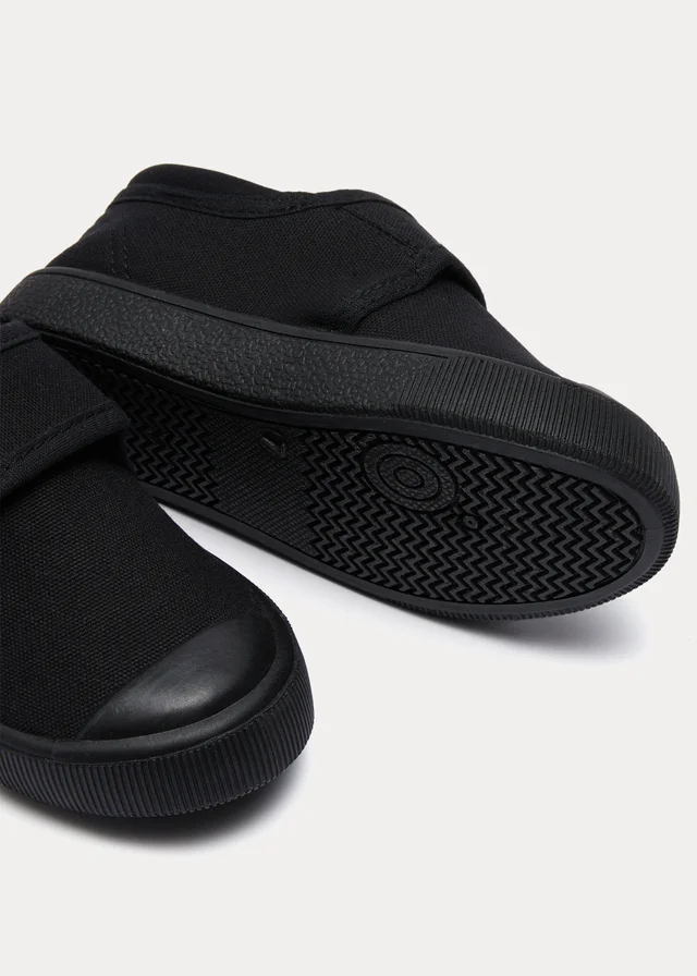 Kids Black School Plimsolls (Younger 7-Older 3)