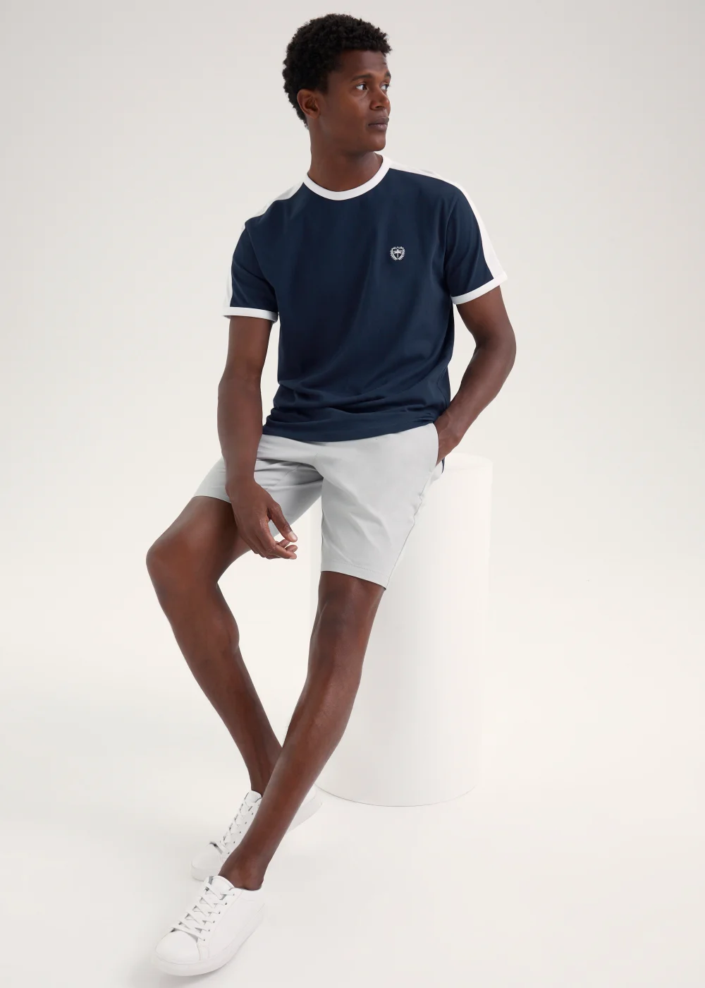 Navy Panel T-Shirt - S Image 4