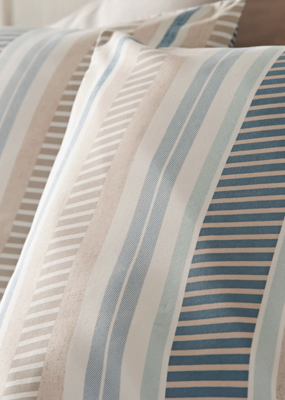 Blue Broken Stripe Reversible Duvet Cover - Single Image 3
