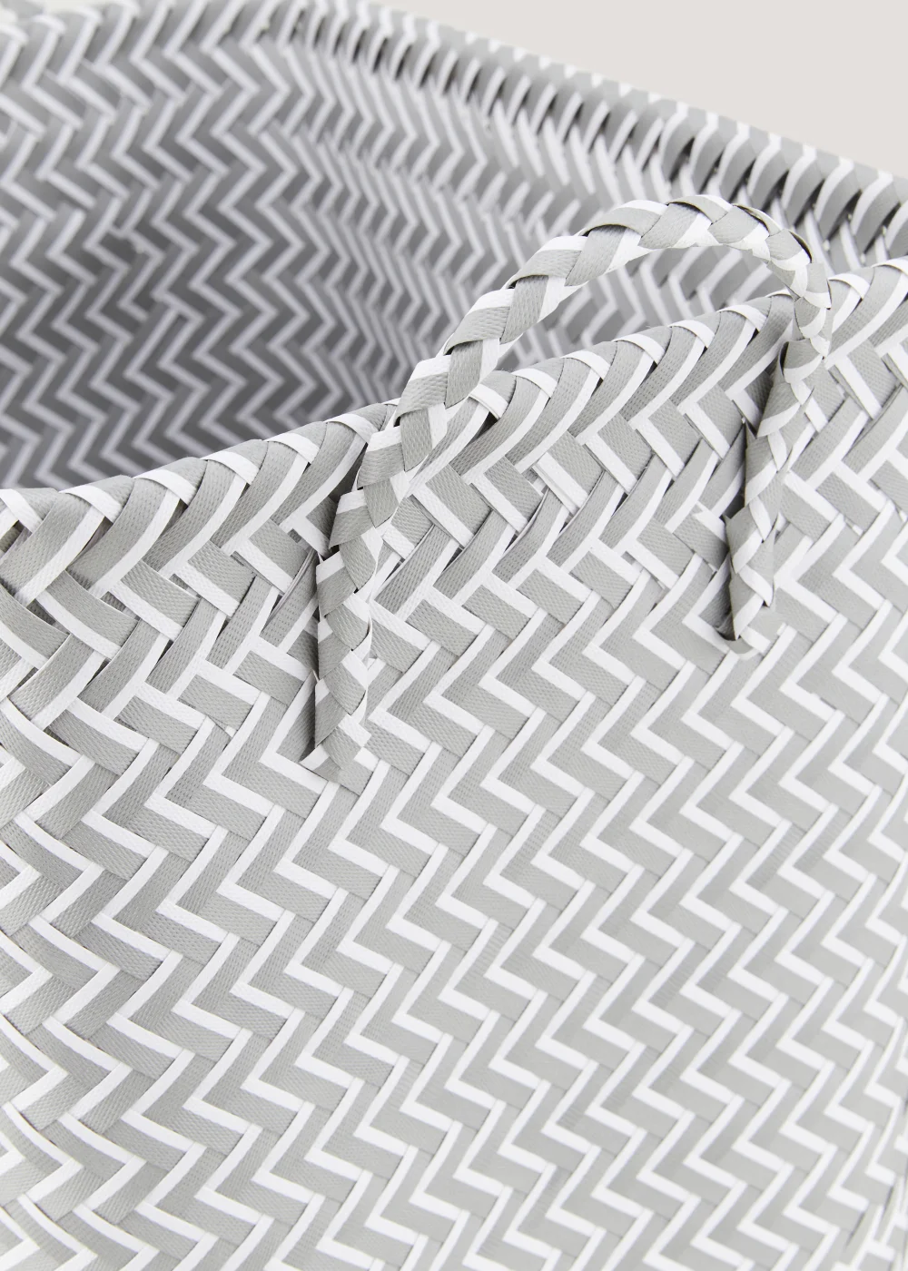 Grey Plastic Laundry Basket Image 2