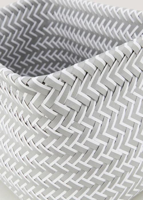 Blue Plastic Laundry Basket Image 2