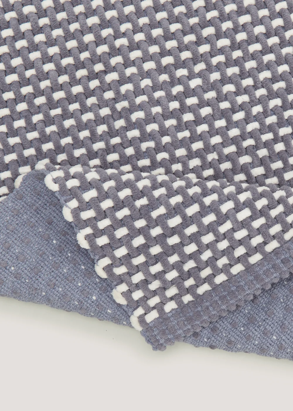 Grey Chenille Woven Bath Mat (80cm x 50cm) Image 2
